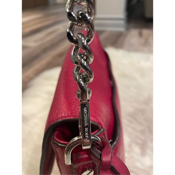 Michael Kors pink chain strap medium satchel with lots of interior pocket - Picture 6 of 12